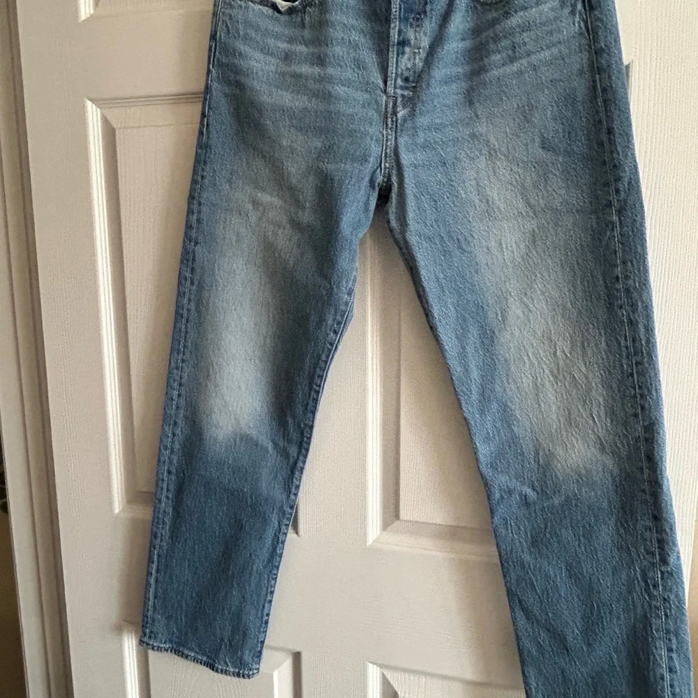 Levi's Wedgie Straight Jeans - NWOT - Size 32 x 30 - Picture 2 of 9